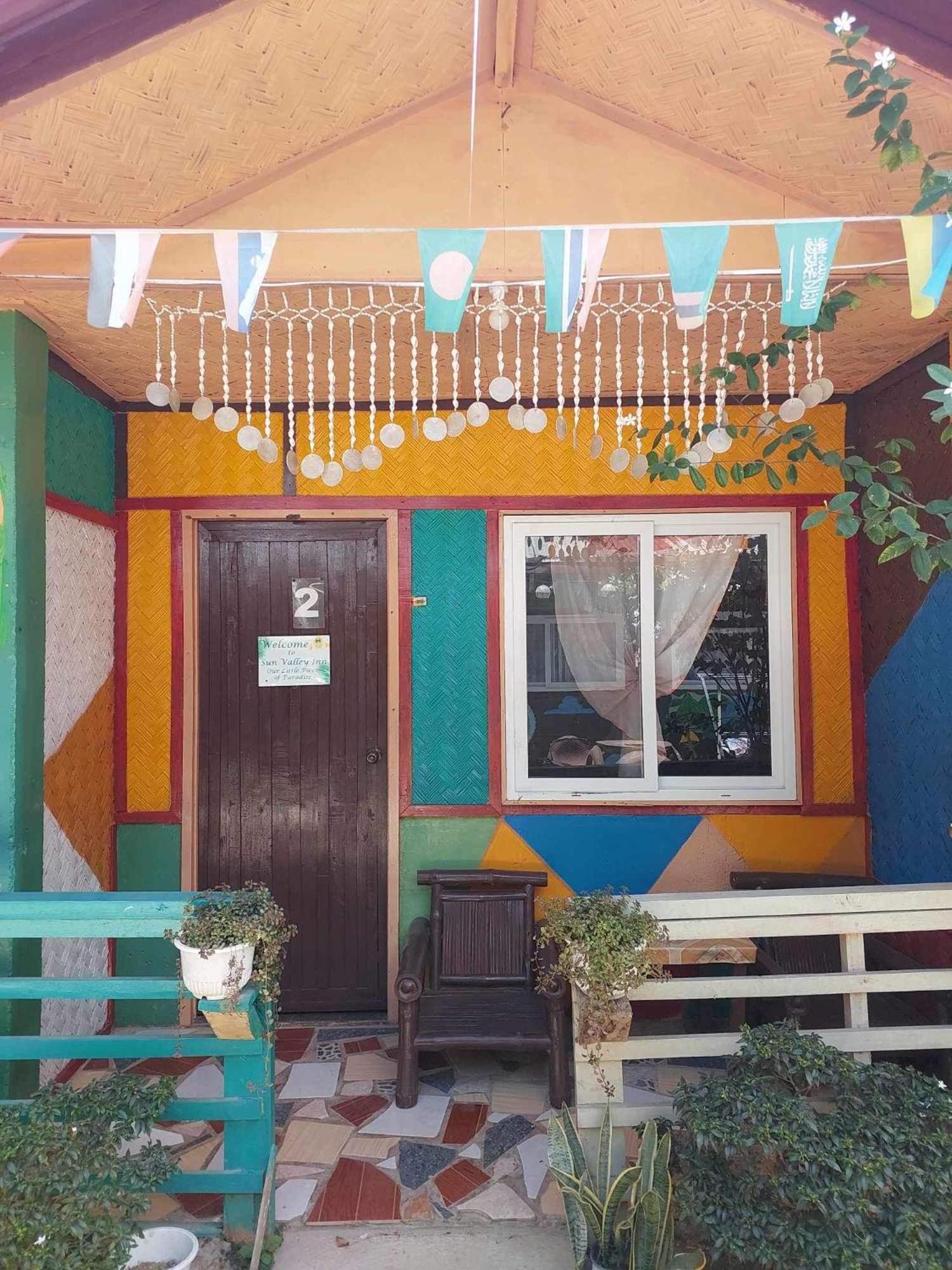 אל נידו Sun Valley Backpackers Inn מראה חיצוני תמונה