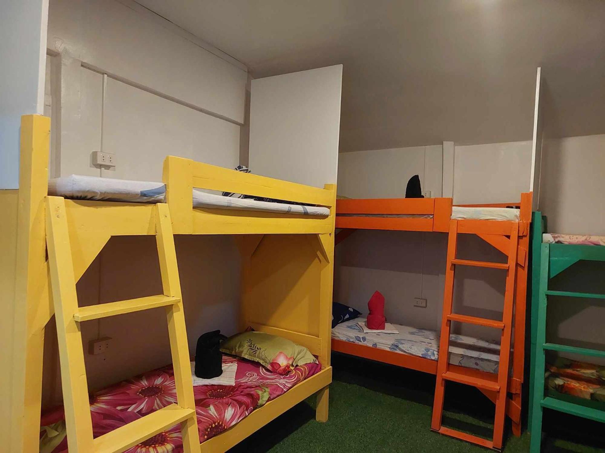אל נידו Sun Valley Backpackers Inn מראה חיצוני תמונה
