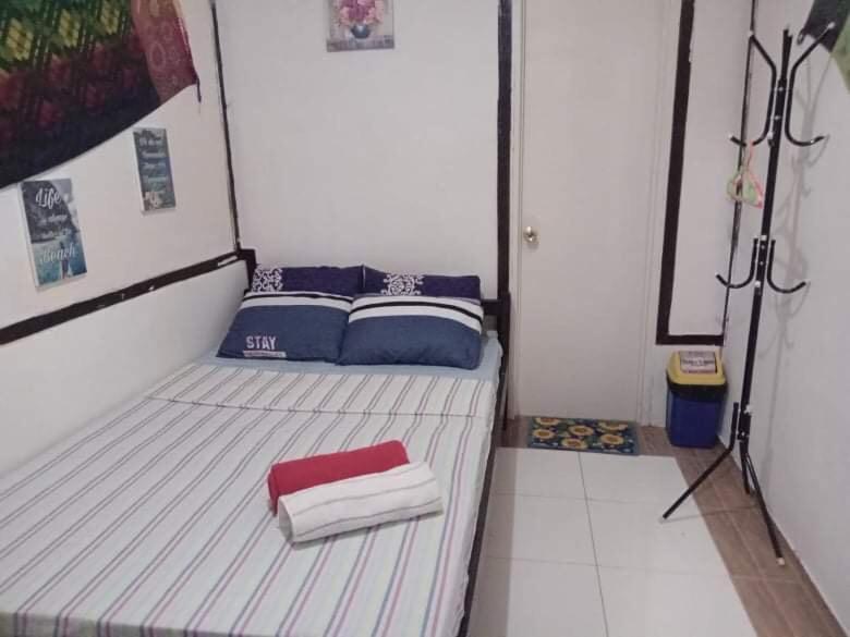 אל נידו Sun Valley Backpackers Inn מראה חיצוני תמונה