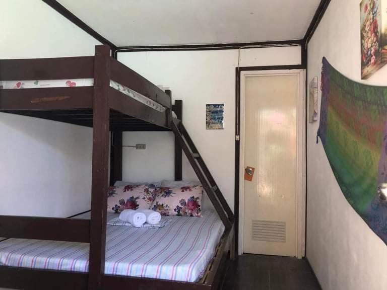 אל נידו Sun Valley Backpackers Inn מראה חיצוני תמונה
