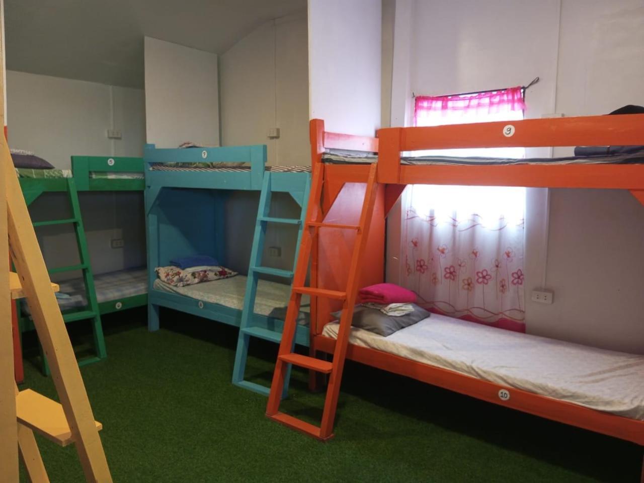 אל נידו Sun Valley Backpackers Inn מראה חיצוני תמונה